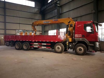 后八乘龍柳汽隨車吊報價與市場分析